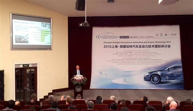 Stan Zurkiewicz, CRO of DEKRA East Asia presented on DEKRA Road Safety report.