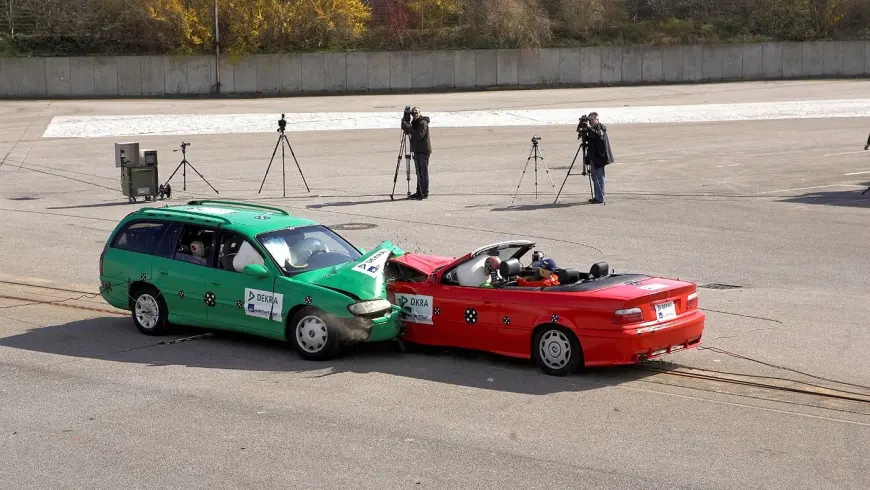 Exemples d'accident - Collision des deux véhicules