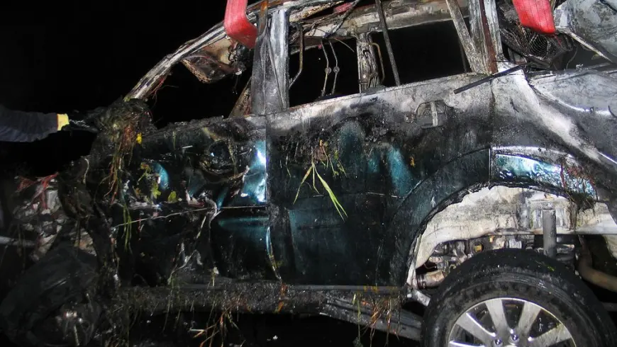 Unfallbeispiele - beschädigtes Unfallfahrzeug Mitsubishi Pajero