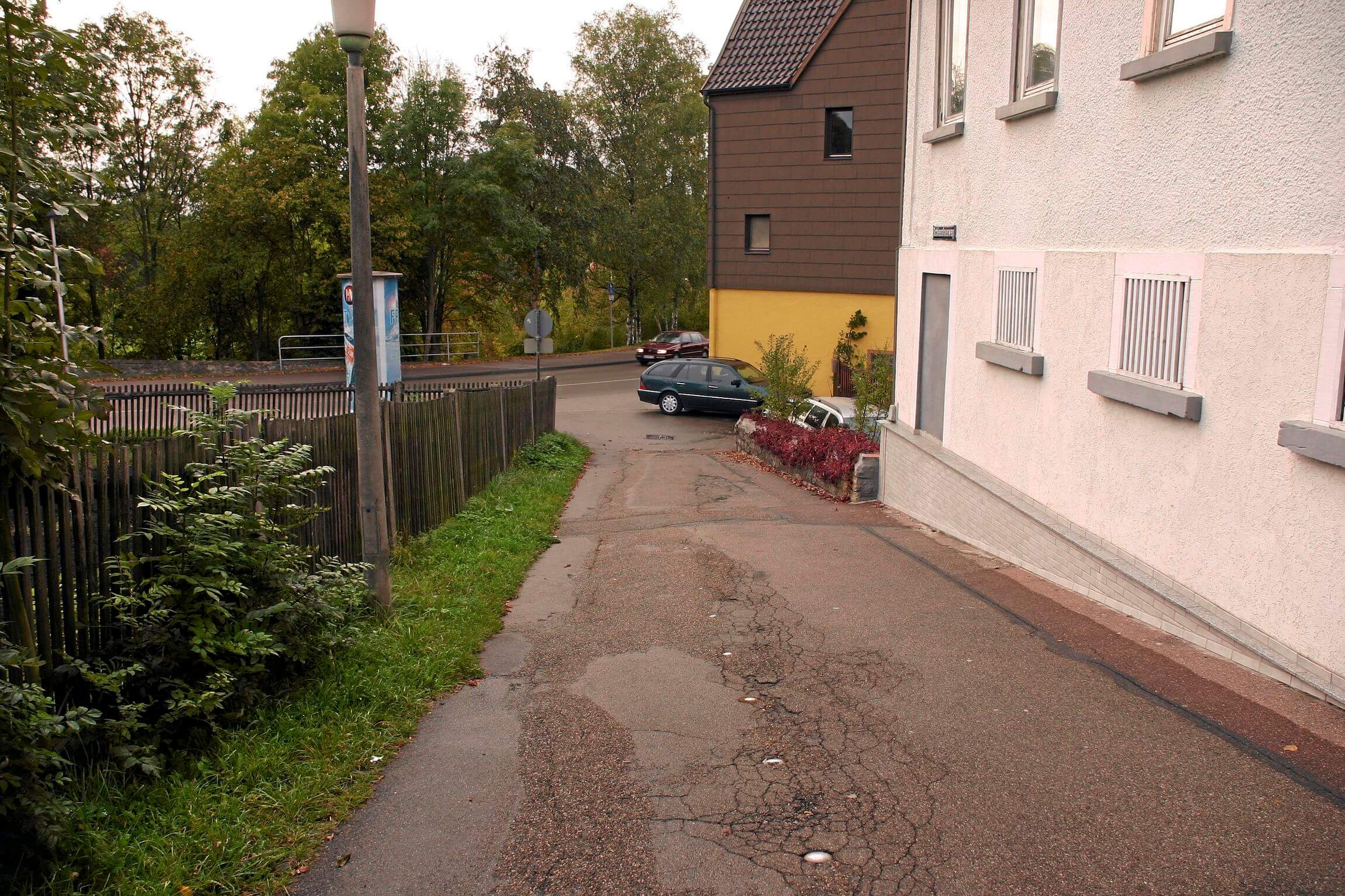 Accident examples - View in the direction of travel of the mountain bike