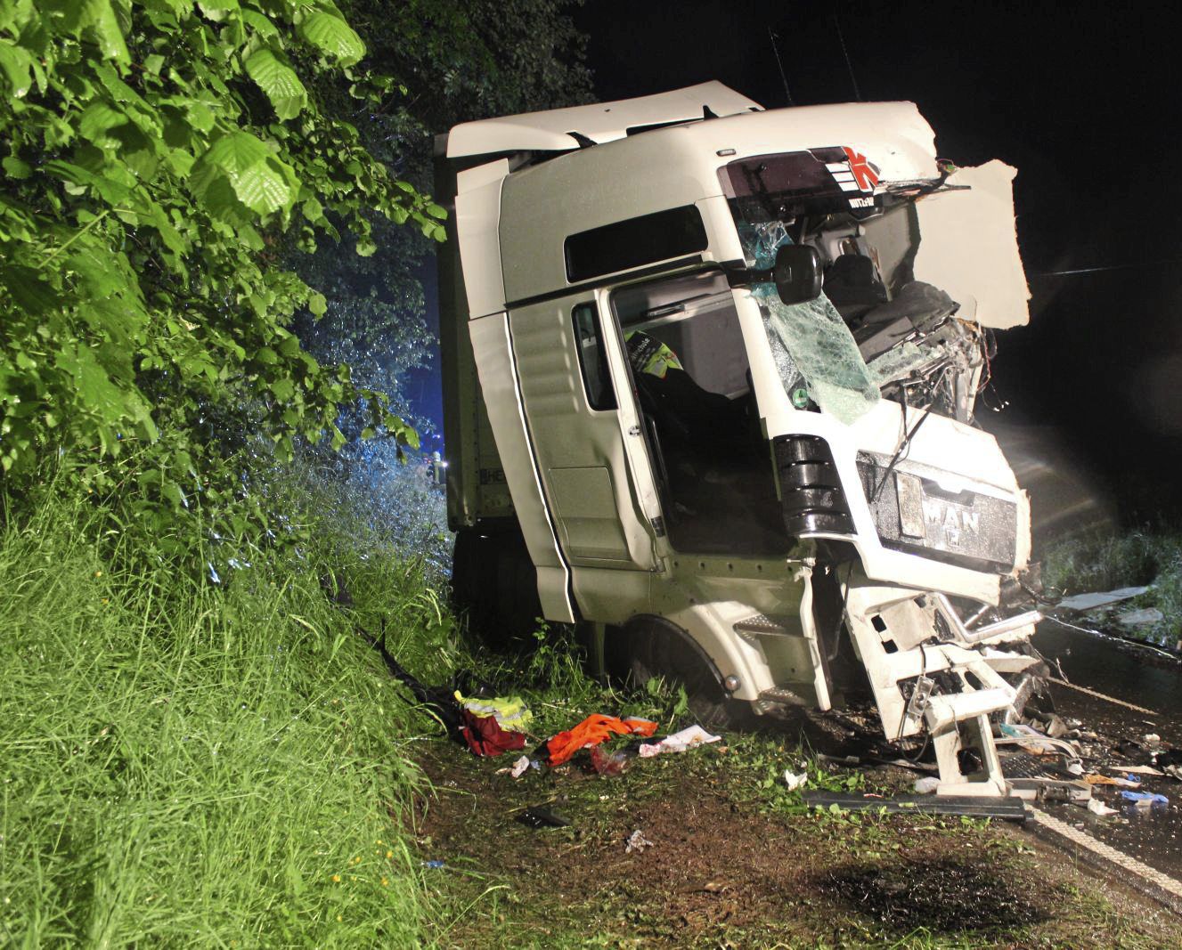 Dommages sur le camion venant en sens inverse