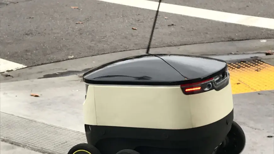 robot consegna 