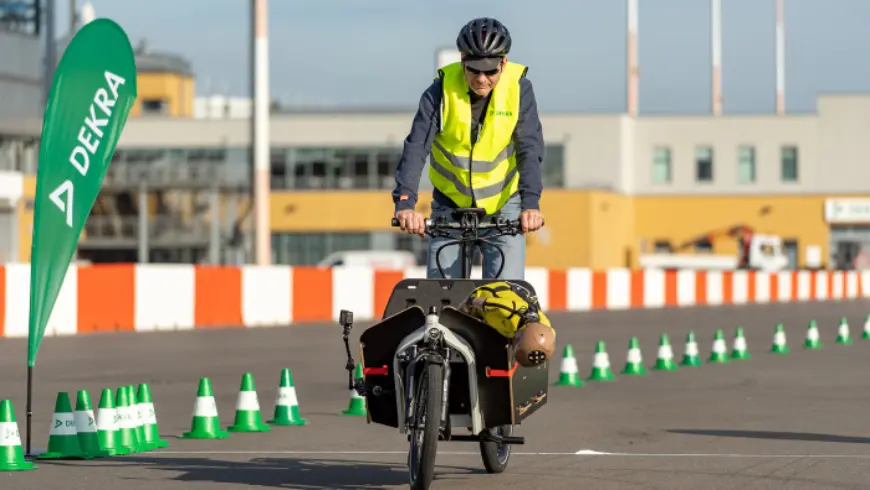 Transporting Children in a Cargo Bike