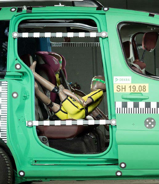 DEKRA Crashtest seat belt