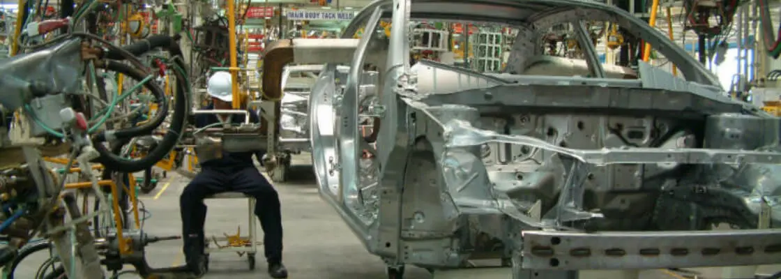 Linia produkcyjna nadwozi samochodowych w branży motoryzacyjnej. Certyfikacja i audyt