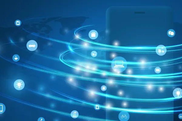 Telefon na tle mapy świata, otoczony siecią połączeń technologicznych, co symbolizuje certyfikację ISO 20000-1 Telefon na tle mapy świata, otoczony siecią połączeń technologicznych, co symbolizuje certyfikację ISO 20000-1