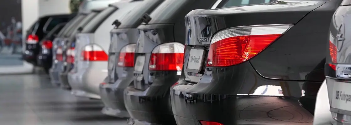 Lízing, flottakezelés és bérbeadás Lízing, flottakezelés és bérbeadás