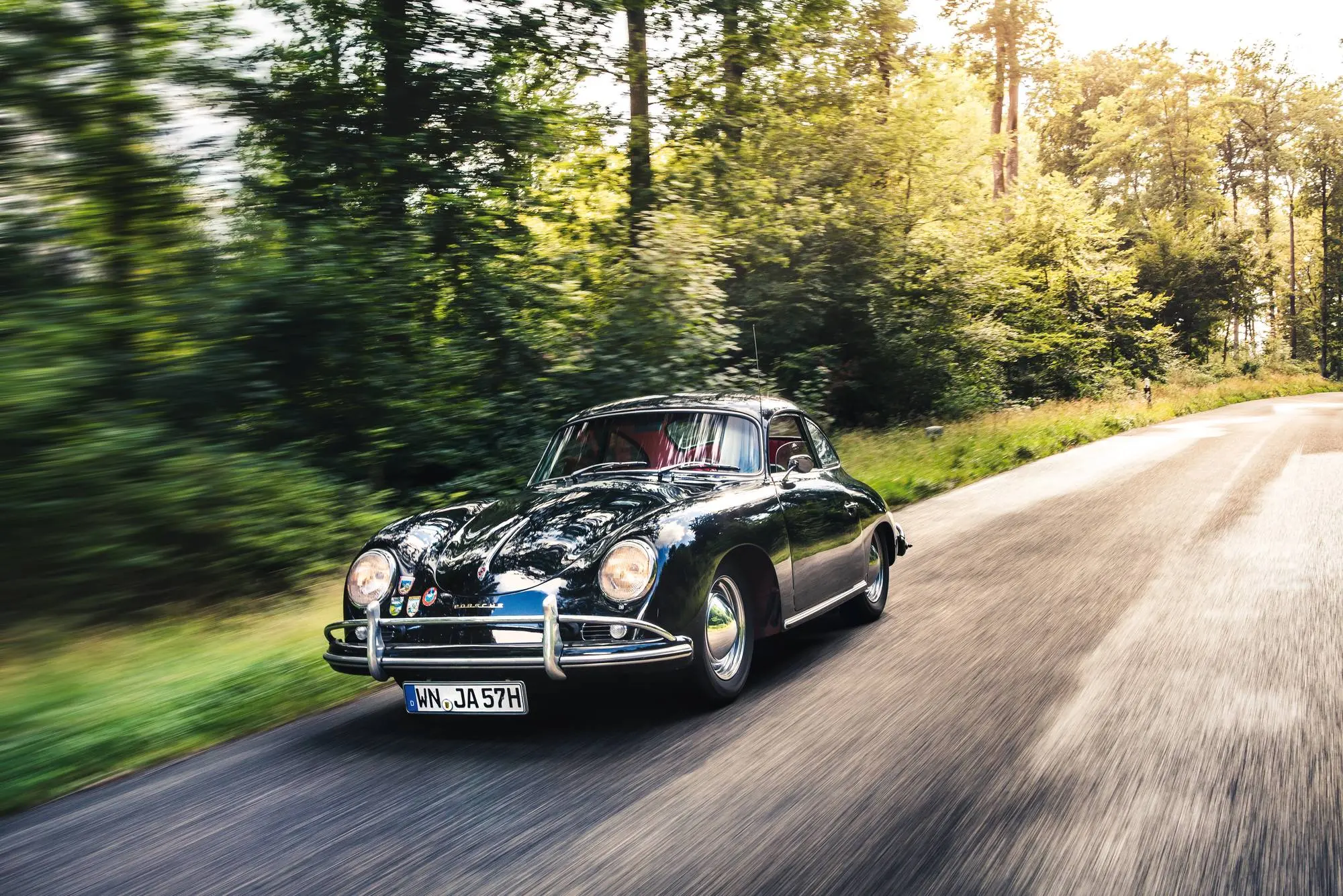 random kép az induló képzésekhez