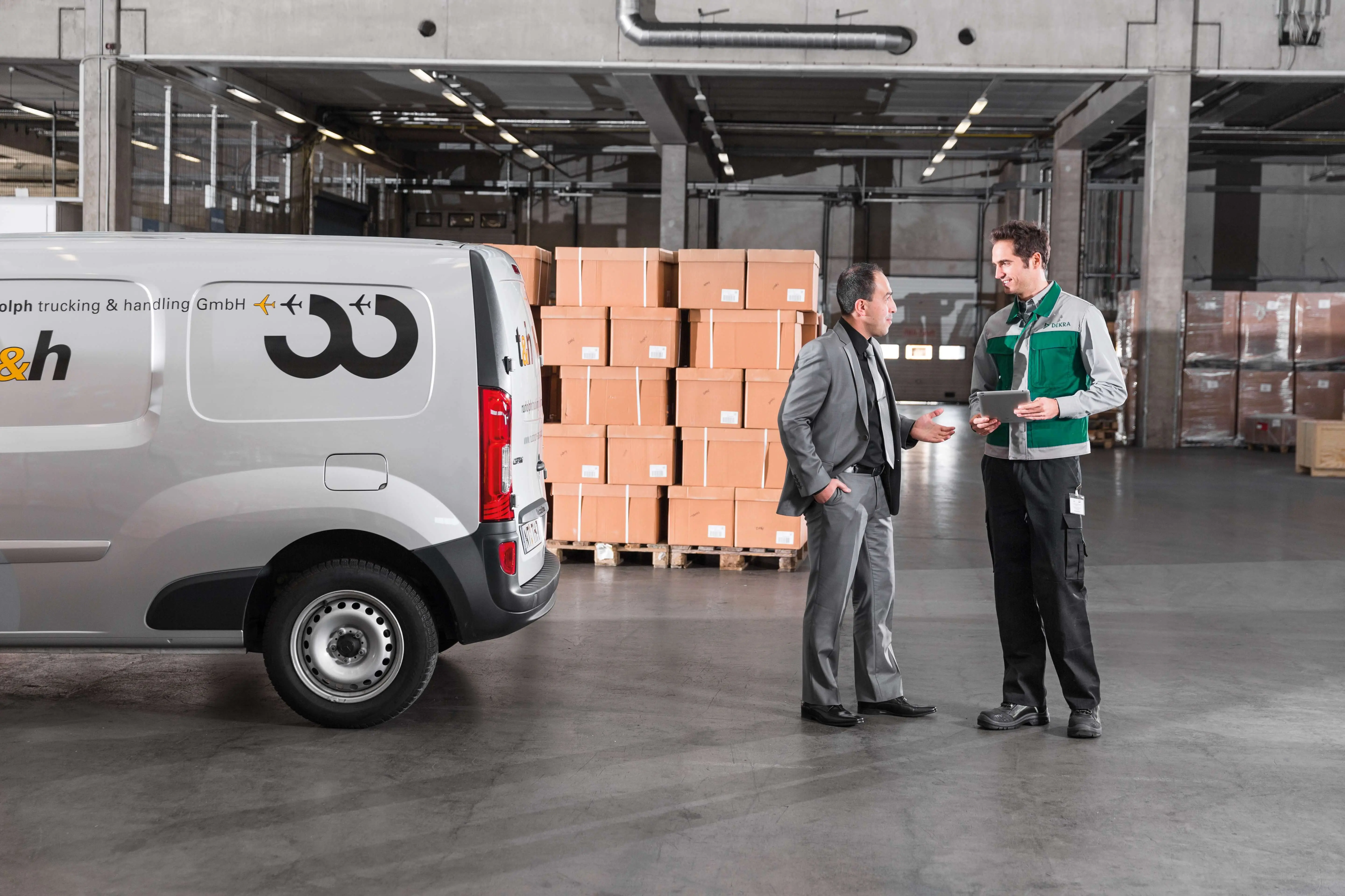 DEKRA_Gefahrgut-Management-Transport_015