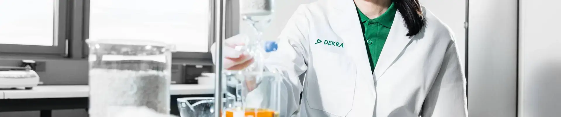 laboratory-services-dekra_1920x400 laboratory-services-dekra_1920x400