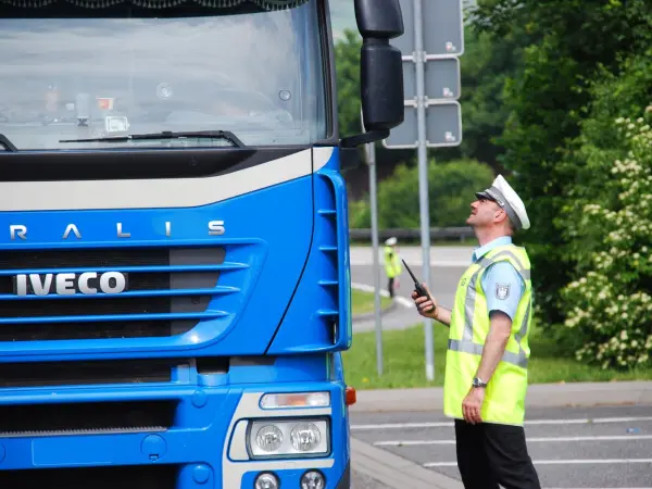 bag kontrolle, lkw, blau, iveco, polizei