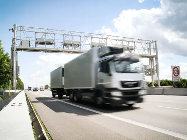 Lkw-Maut, Lkw, Lkw-Brücke Lkw-Maut, Lkw, Lkw-Brücke