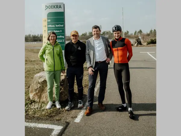 Ziel des antretenden Triathlon-Quartetts ist der Weltrekord. Foto: DEKRA dekra, triathlon