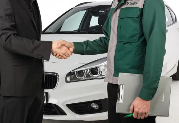 trabaja como auditor en dekra certificacion