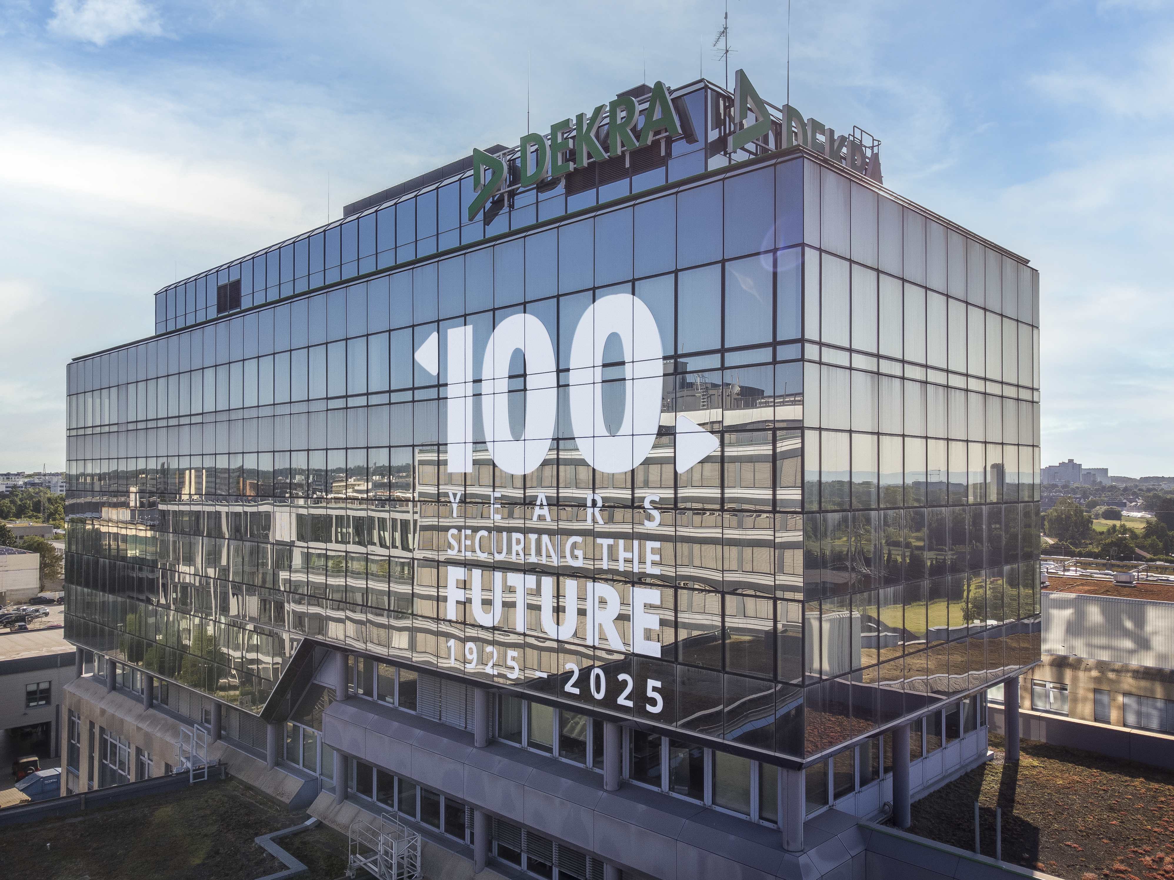 DEKRA 100 anos