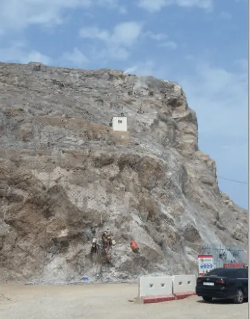 Confortement de la falaise Adjacente à la zone de plaisance : ANP NADOR