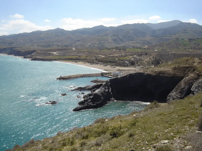 Falaise adjacente au port de Sidi Hsain / ANP NADOR