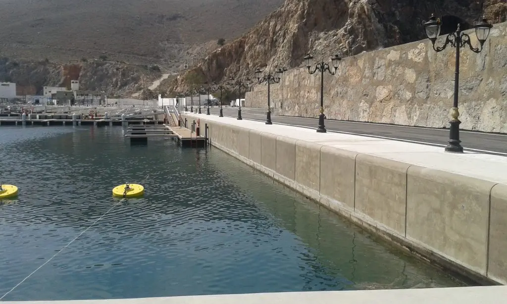 Confortement des parements des quais au port - Al-Hoceima